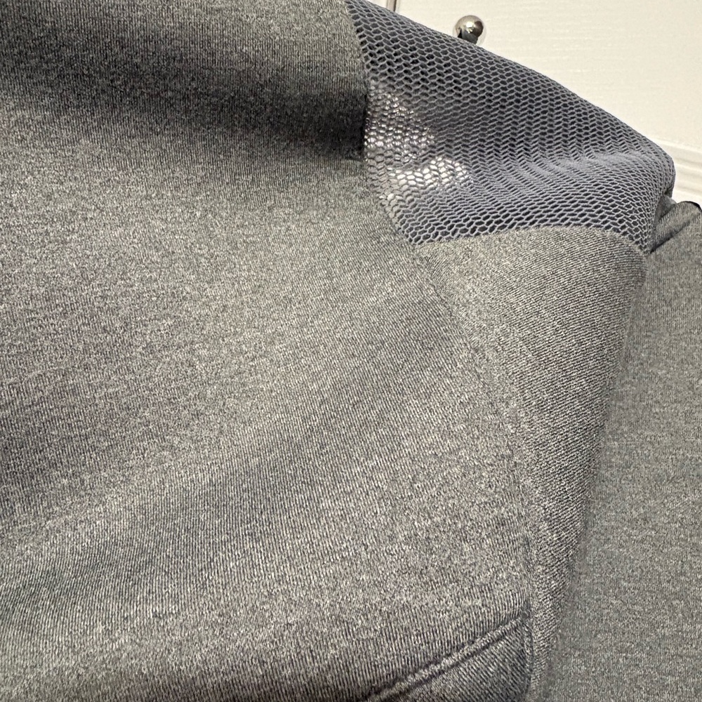 Nike Gray Hooded Short Sleeve - Picture 9 of 10